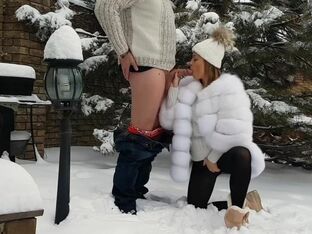 outdoor winter fellatio and spunk on her pretty face and